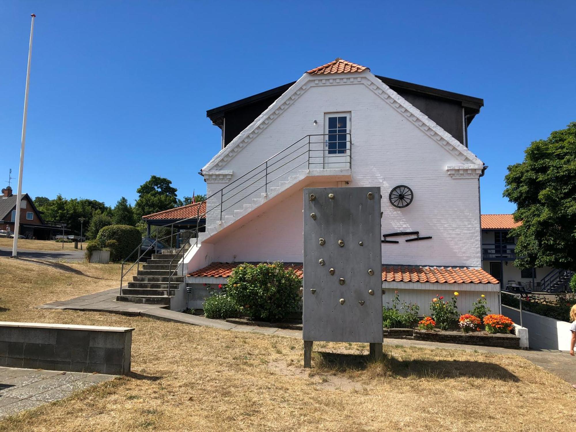 אלינגה Danhostel Sandvig מראה חיצוני תמונה
